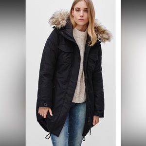 Aritzia Community Parka - Extra Small